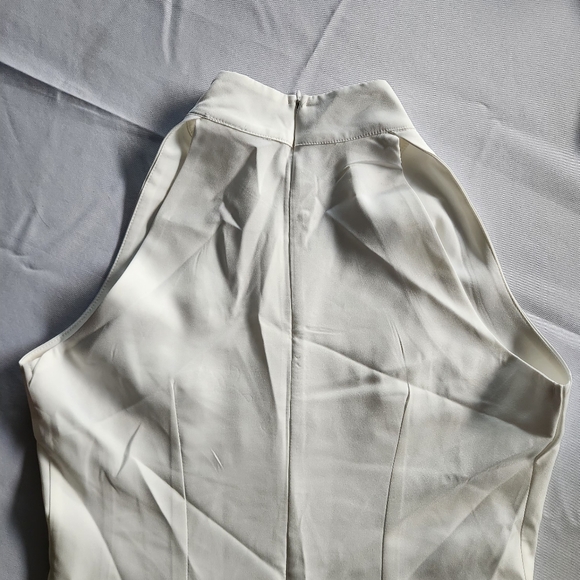 Chic White Dress - Picture 6 of 8